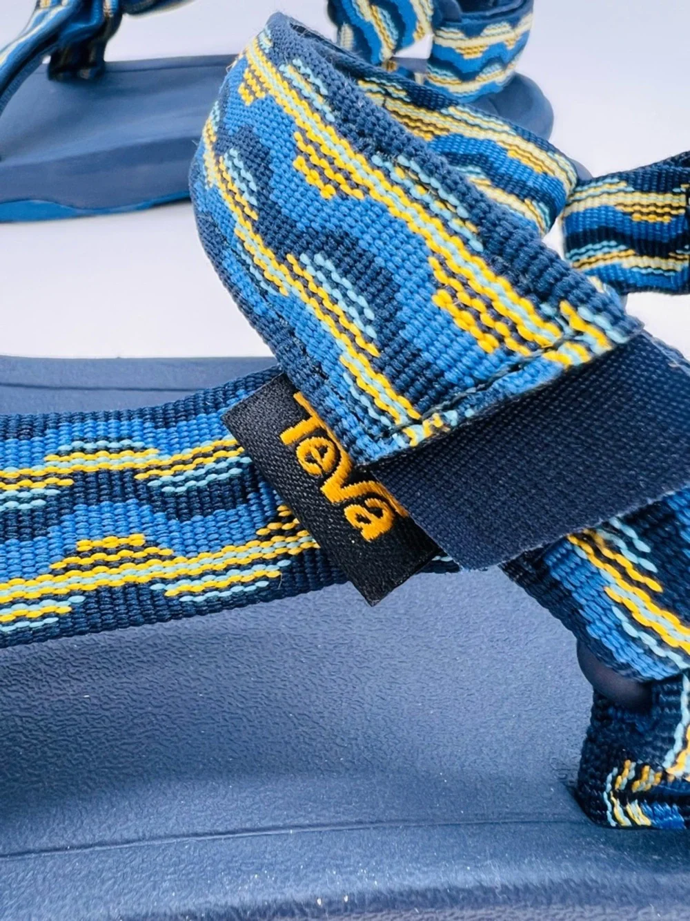 Teva Kids’ Hurricane XLT 2 Sandals Blue with Yellow Accent Straps Size 6 Youth